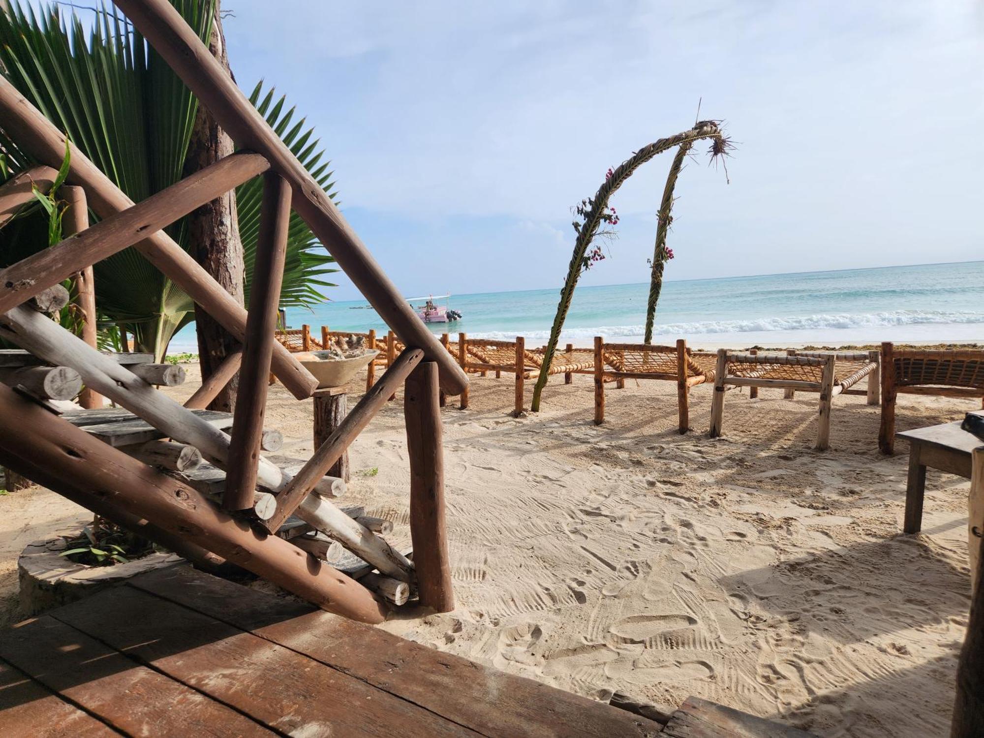 Two Palms Hotel Jambiani  Bagian luar foto